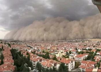 Ankarada qum firtinası…