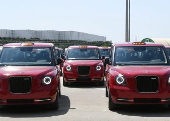 “Pandemiyadir, heç bir işə əli çatmayan, kreditə avtomobil götürüb taksi xidməti ilə məşğul olur” – Hikmət Babayev