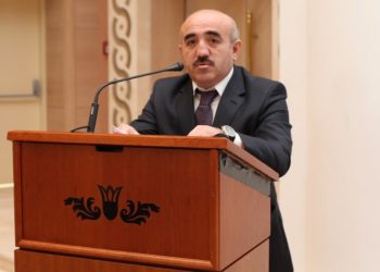 Sığorta agenti nə qədər qazanır?